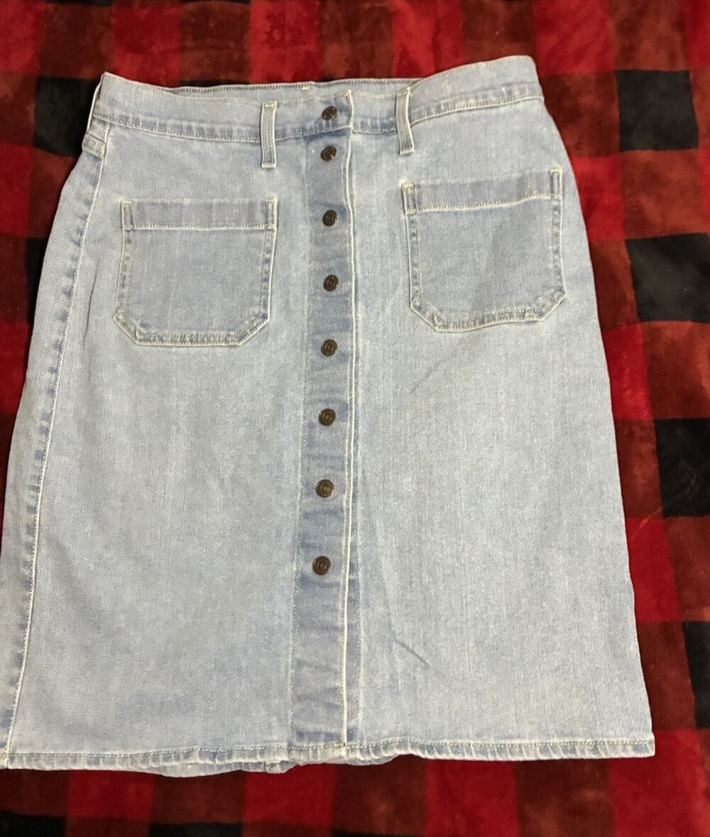 Retro Levi's Womens Denim A-Line Knee Length Button Front Skirt Pockets Size 30